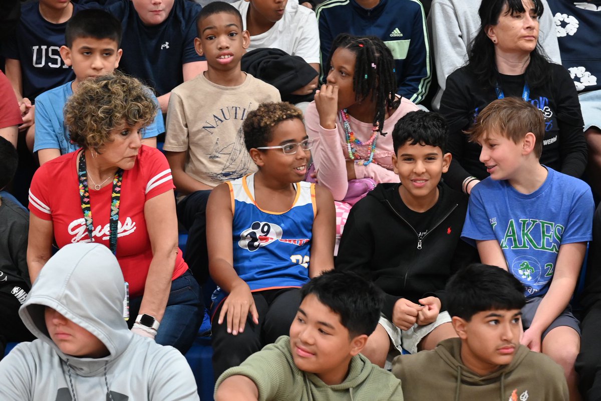 Langston Hughes Middle School tweet media