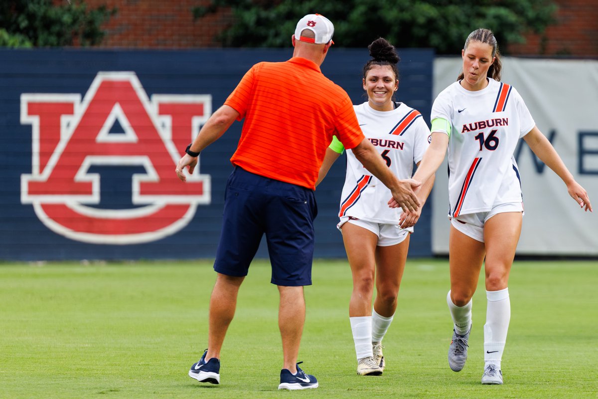 Tied for the SEC lead in goals 🤝 Tied for the SEC lead in assists 

We’re just thankful we don’t have to play against 2️⃣6️⃣ &amp; 1️⃣6️⃣ 🤭

#WarEagle