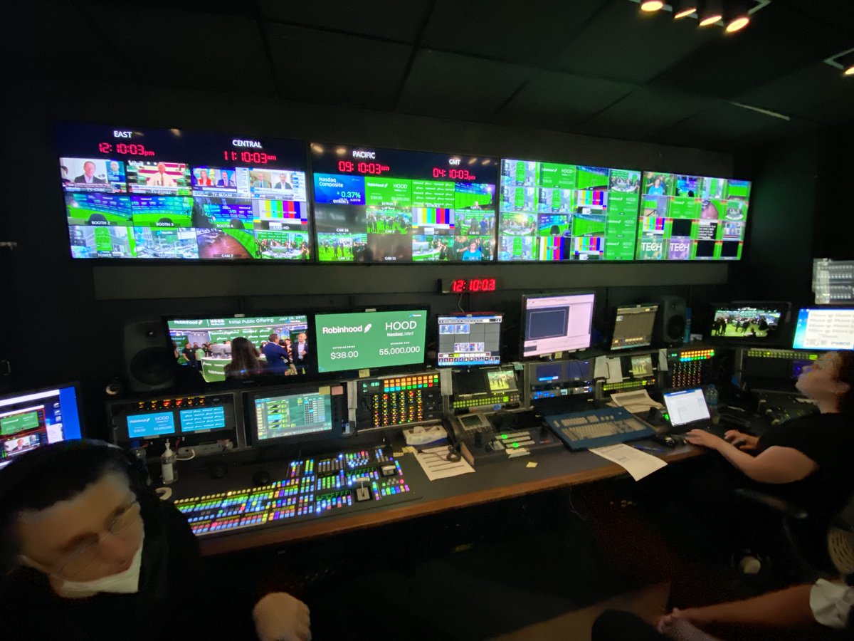 Throwback to IPO day 2021 in honor of $HOOD's addition to the S&amp;P500 🥂💚