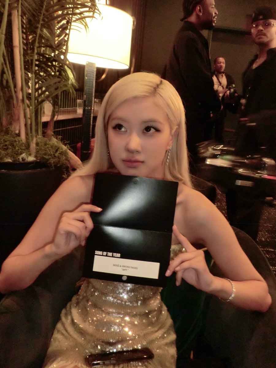 ROSÉ INSTAGRAM UPDATE 😭