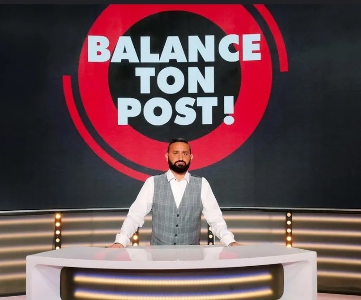 Tooonnnyyy86's tweet photo. Alors baba tu va parler politique ce soir?

Car la c'est le bon moment... 

Moi je dit qu'il faut faire revenir tres vite l'émission #Balancetonpost

J'aime tellement le Hanouna dans une émission politique.

@M6 il faut le faire

@Cyrilhanouna
#TBT9
@TBT9_W9
@M6pro 
@M6Groupe
@W9 https://t.co/ZkDI9flfp3