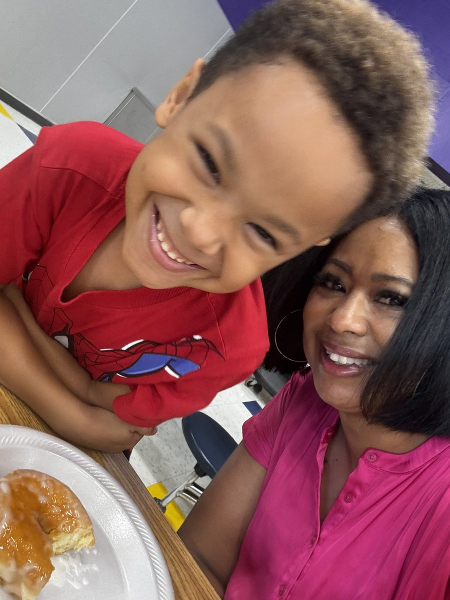 💙 Being a Gigi is one of my greatest blessings. Watching my grandson grow, laugh, and discover the world reminds me of the purest kind of joy.

Happy Grandparents Day from me and my little guy! 👵🏽✨👦🏽💙 #GrandparentsDay #Blessed #GigiLove #KruesGigi #MyBestFriend