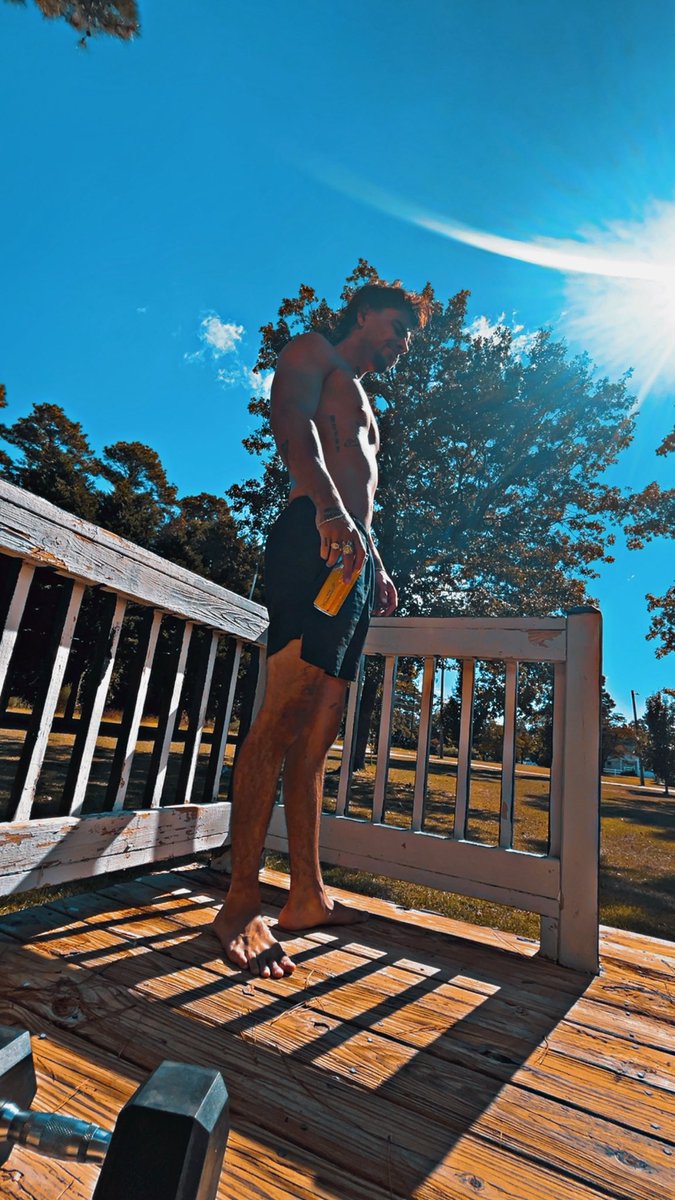 WadeGPU's tweet image. GM to those who GM🌅