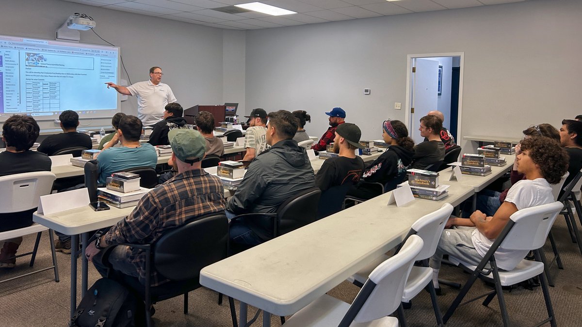 TMAInfo's tweet image. 🔧 Invest in Your Team! TMA’s 3-Year Apprentice Program is back. Only 2 seats left! Learn More: tmaillinois.org/related-theory… #ManufacturingLeadership #ApprenticeTraining #TMALegacy #WorkforceDevelopment #ToolDieMoldCNC #FutureMakers