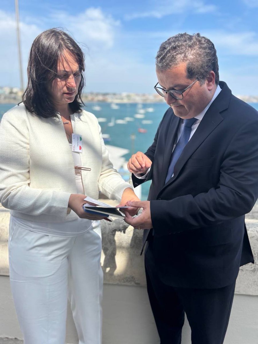 Victory isn’t only the front—it’s institutions &amp; resources. From the #MSC alumni meeting:
Confiscate Russian assets for air defense &amp; recovery.
Scale EU–Ukraine defense co-production. 
Winter-proof grids/services. Europe’s security = Ukraine.
<a href="/HopkoHanna/">Hanna Hopko</a>