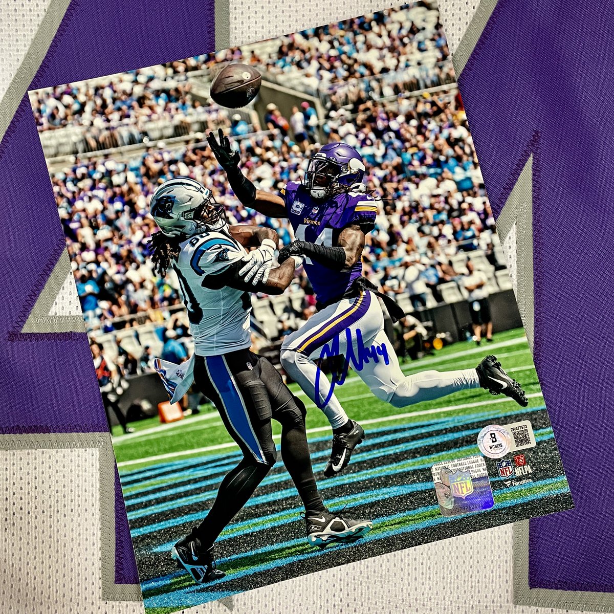 FanHQ's tweet photo. 🏈WEEK 1 GIVEAWAY🏈 If Josh Metellus has an interception and the #Vikings win, one lucky Vikes fan will get this signed photo! 

REPOST and FOLLOW for your chance to win! 

Meet Josh at Fan HQ on 9/15 - tickets at https://t.co/BnSaEFRIi2

#SKOL https://t.co/b2UuBNJjXs