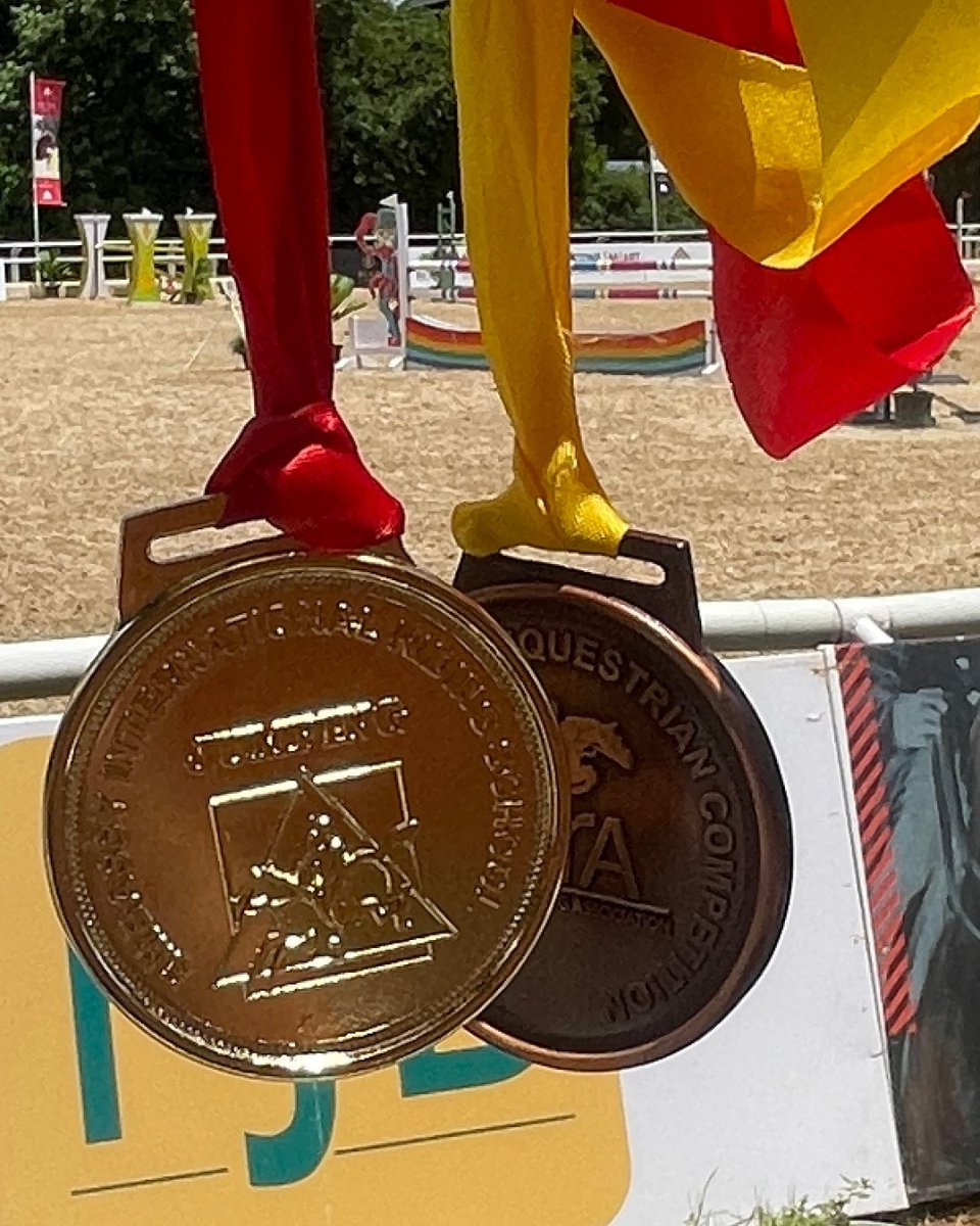 Congrats to Dishant and Nikshita on their recent achievement in the KSEC event held @EIRS on 24th August. Dishant won top prize in the 110 cms show jumping category, while Nikshita won a Gold in Show Jumping (100 cm) and a Bronze in Dressage.
#StonehillInternationalSchool