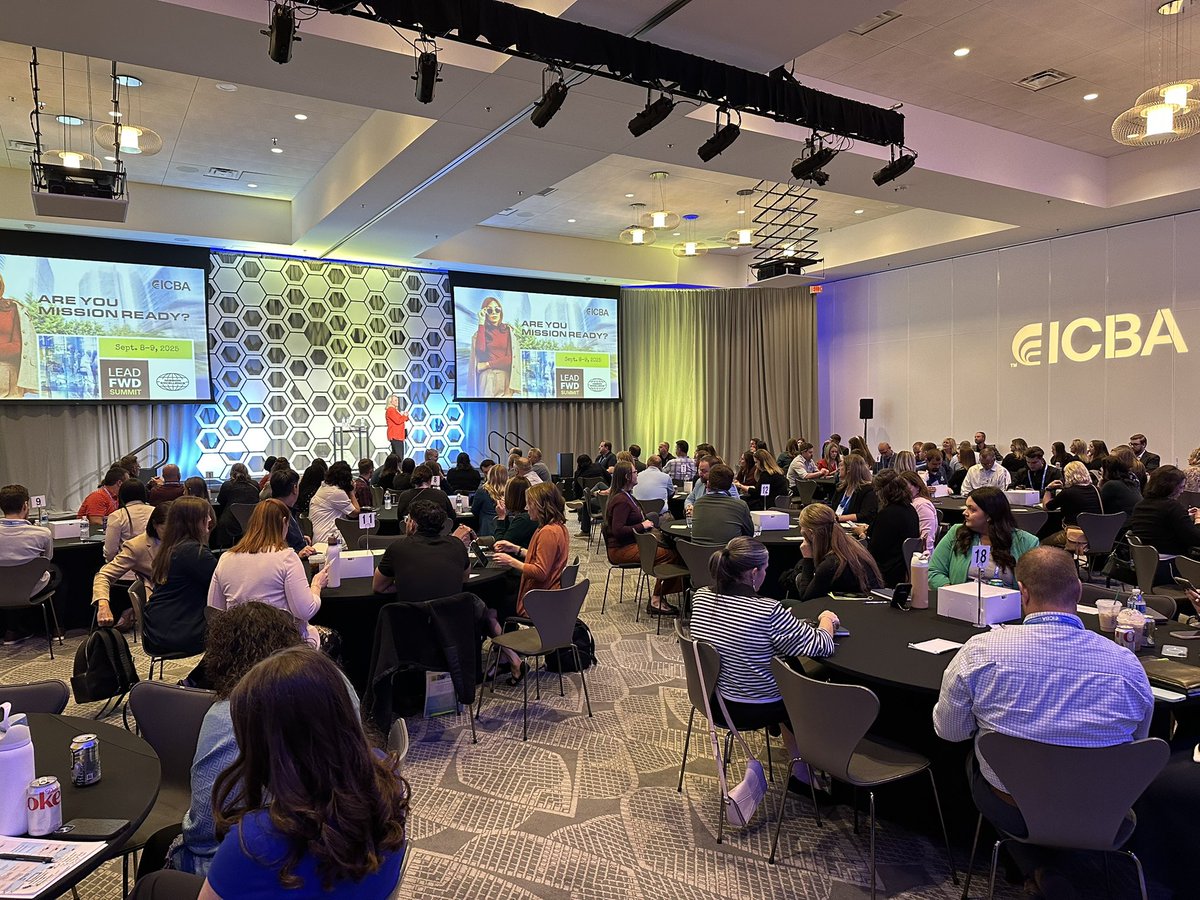 LucasNWhite's tweet photo. The @ICBA #LEADFWD Summit is the perfect event for future community bank leaders to attend. Everyone is excited to be here and be community bankers. Great questions and great conversations. https://t.co/dHUOKHOgTg