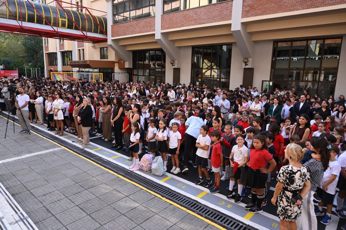 🎉 2025–2026 Eğitim–Öğretim Yılı Açılış Töreni 🎓

Kültür Koleji ailesi olarak, yeni ders yılına coşkuyla merhaba dedik! Öğrencilerimizin heyecan dolu gözleri, öğretmenlerimizin sevgi ve rehberliğiyle birleşti; sınıflarımız, dostluk ve öğrenme enerjisiyle dolup taştı.