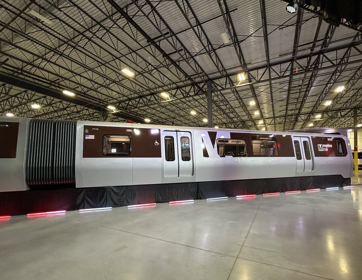 wmata's tweet photo. Today, @HitachiRailENG held a ribbon cutting for their new 300k sq ft manufacturing facility in MD where our 8000-series trains will be built (check out that winning livery design 🤩)! Thank you to our Board Members, @LTGovMiller, &amp; all our partners who’ve supported this project. https://t.co/GPwFGuyi5W