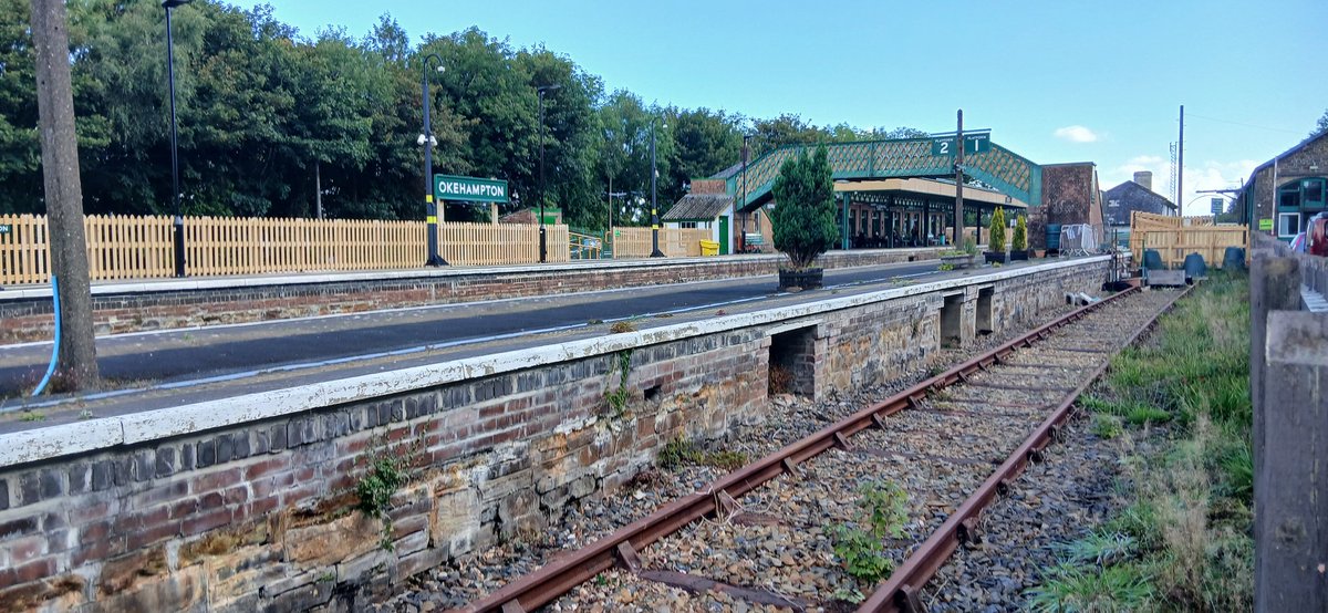 davidwillo51851's tweet photo. The wonderful Okehampton station. https://t.co/fOOqdhB0AW