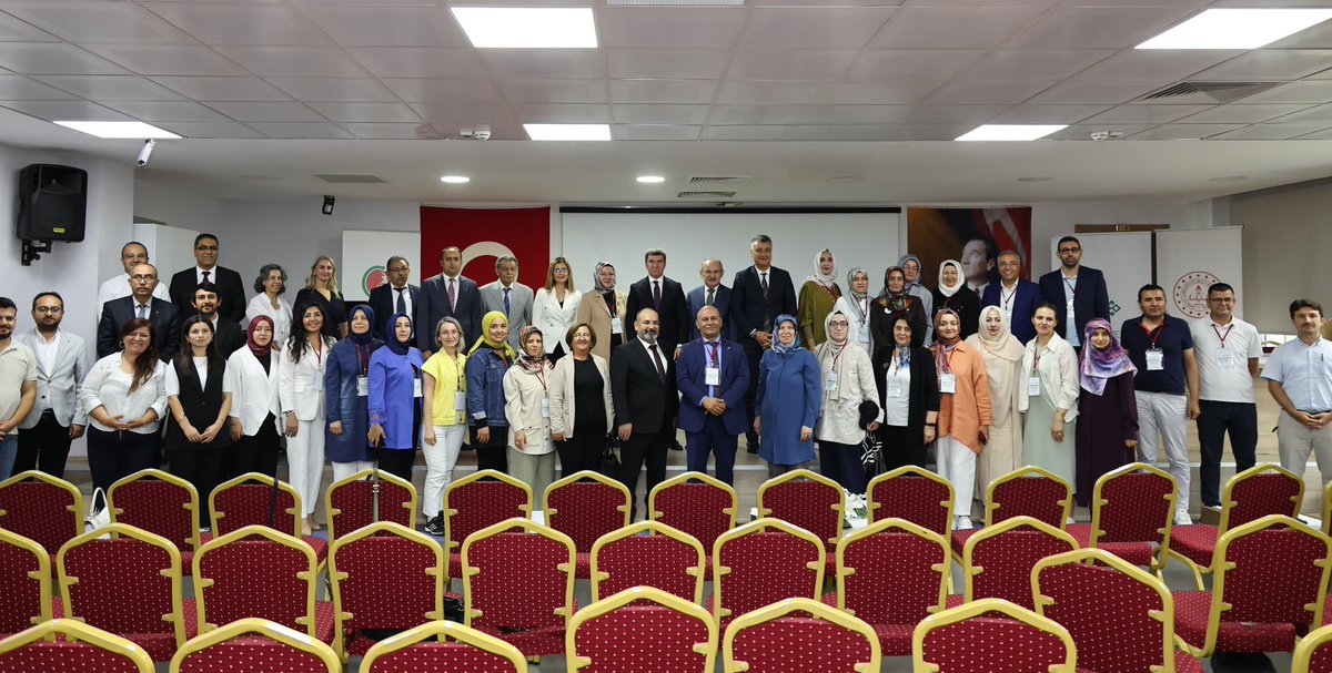 Mehmet Ali KATİPOĞLU 🇹🇷 (@mehmetalikatip1) on Twitter photo Valimiz Önder BAKAN, Geçmiş Dönem Tarım ve Köyişleri Bakanı Sami GÜÇLÜ ile Mülkiye Başmüfettişi Yaşar KARADENİZ’in katılımlarıyla "Anadolu Mektebi Yazar Okumaları Projesi" paneli gerçekleştirildi.
<a href="/mem_arge/">AmasyaMemArge</a> <a href="/Amasyamem05/">Amasya İl Millî Eğitim Müdürlüğü</a> <a href="/AmasyaValiligi/">T.C. Amasya Valiliği</a> <a href="/tcmeb/">Millî Eğitim Bakanlığı</a> <a href="/OnderBakan/">Önder BAKAN</a> Valimiz Önder BAKAN, Geçmiş Dönem Tarım ve Köyişleri Bakanı Sami GÜÇLÜ ile Mülkiye Başmüfettişi Yaşar KARADENİZ’in katılımlarıyla "Anadolu Mektebi Yazar Okumaları Projesi" paneli gerçekleştirildi.
<a href="/mem_arge/">AmasyaMemArge</a> <a href="/Amasyamem05/">Amasya İl Millî Eğitim Müdürlüğü</a> <a href="/AmasyaValiligi/">T.C. Amasya Valiliği</a> <a href="/tcmeb/">Millî Eğitim Bakanlığı</a> <a href="/OnderBakan/">Önder BAKAN</a>