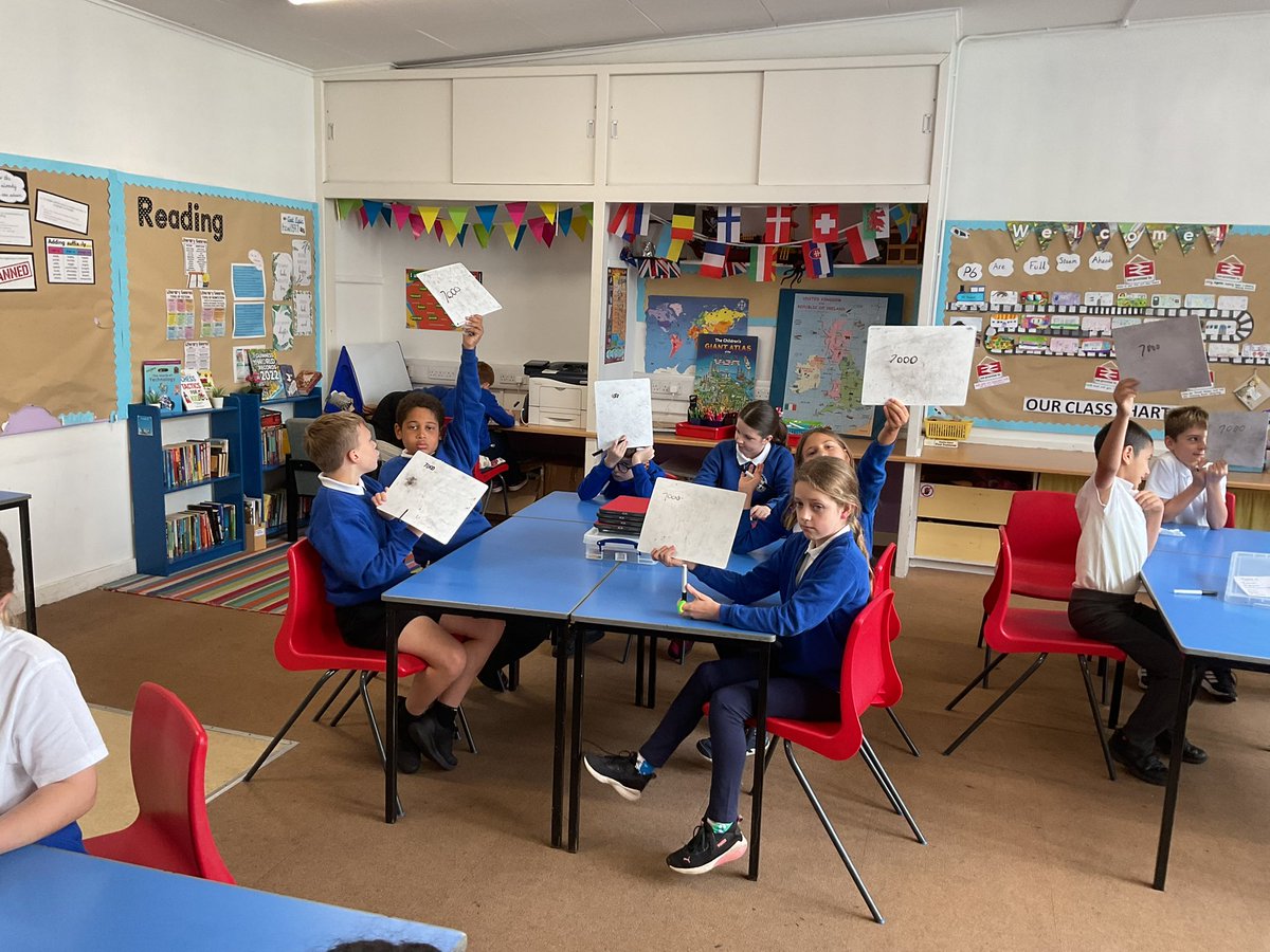 stpetersgala's tweet image. P6 using their whiteboards to show their learning. We were rounding whole numbers to the nearest 1000, 10000 and 100000. @SBCNumeracy @SBCEducation1 #concentrate