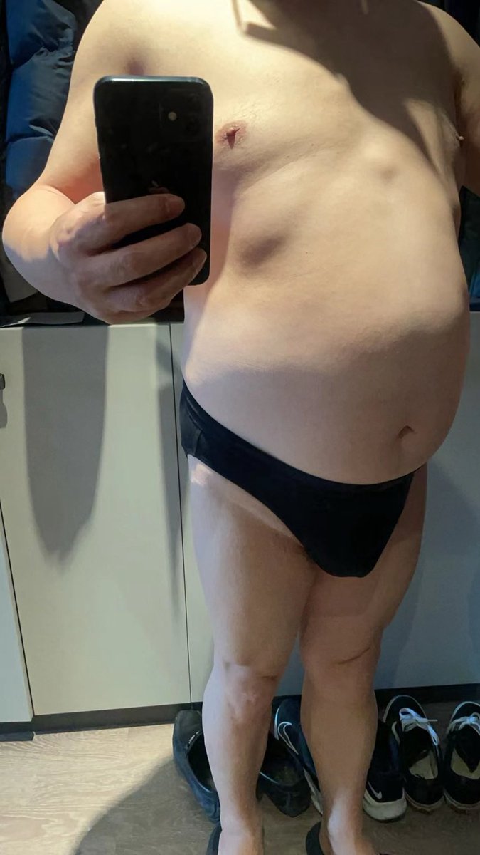 传说中青岛鸽子王 皮肤还行 不耐操 操一会受不了了

#胖大叔 #骚0 #骚逼 #胖叔 #中年大叔 #青岛大叔