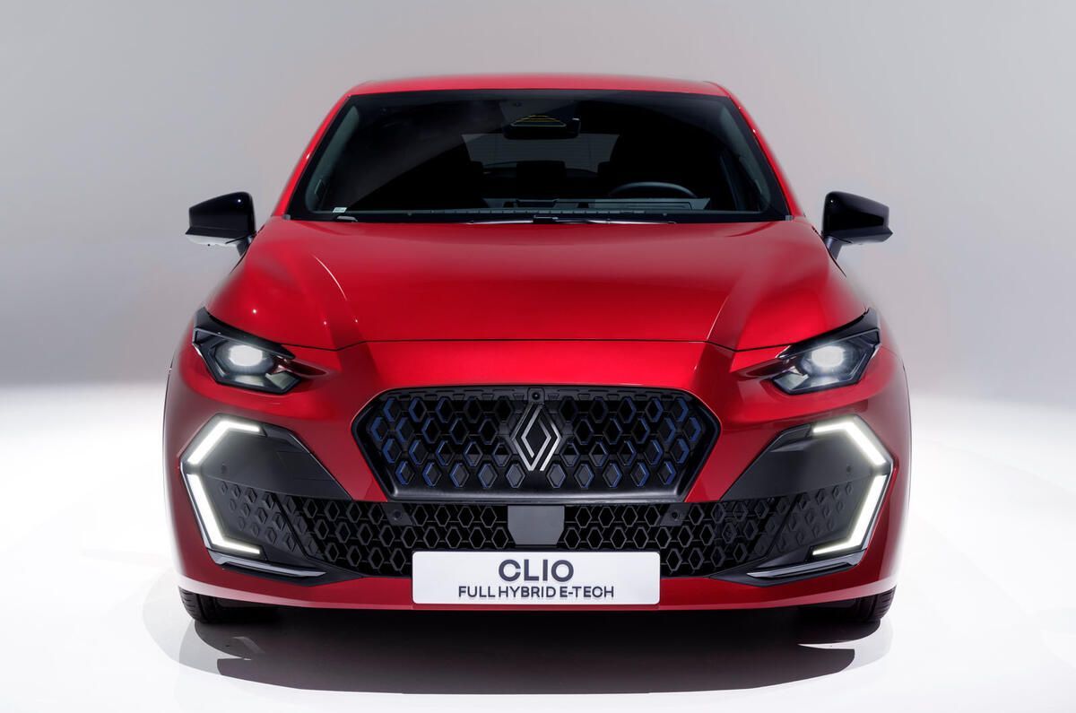 Renault has revealed the new, sixth-generation Clio, which gets a striking new design - and it retains its manual gearbox buff.ly/OnsjcmF