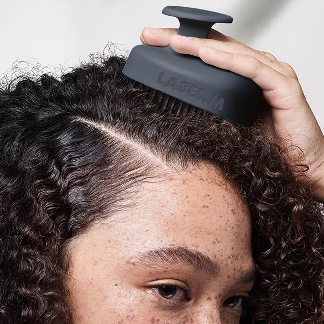 pierpaolohw's tweet image. È arrivata la nuova Scalp &amp;amp; Cleansing Brush! Ecco a cosa serve e come utilizzarla
#LABELM #EmpoweringMe #ScalpBrush