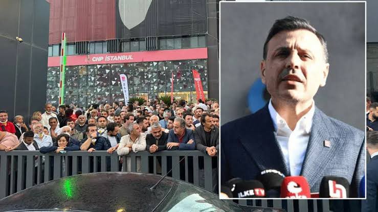 Etme bulma dünyası…
CHP, MHP’deki muhalifleri kaşımış, onlara CHP’nin tüm olanaklarını sağlamıştı, hatta öyle ki vekillerini bile peşkeş çekmişti…

Eee ne derler, alma mazlumun ahını çıkar aheste aheste