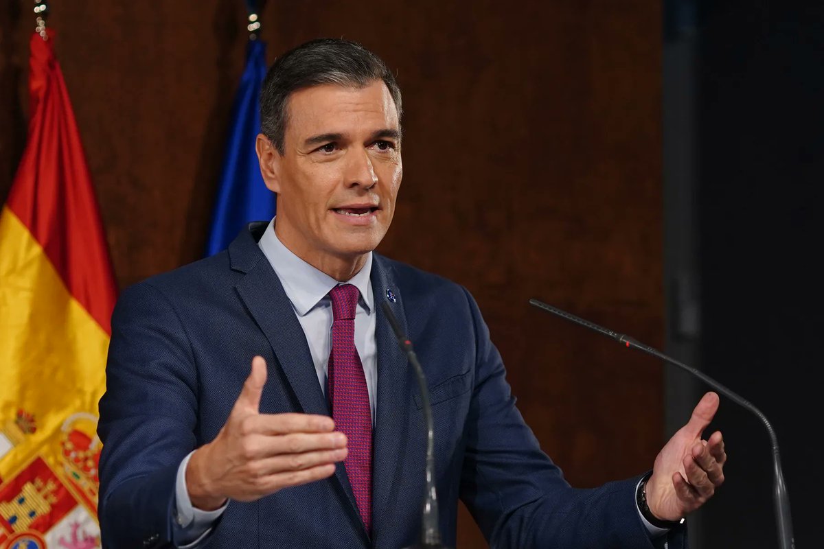 ConflictTR's tweet photo. 🔴 İspanya Başbakanı Pedro Sánchez:

Gazze'de yaşananlar bir soykırımdır ve İspanya soykırım sona erene kadar tarafsız kalmayacaktır. https://t.co/sI38DtbNnJ