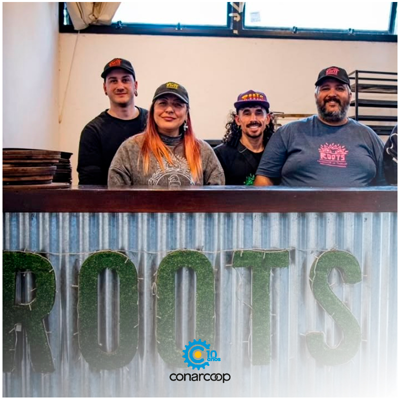 conarcoop's tweet image. La articulación entre entidades nos da fuerza y representatividad 💬
Por eso generamos espacios de diálogo para defender el rol del cooperativismo en la economía.
.
.
.
#Diálogo #Representatividad #Conarcoop