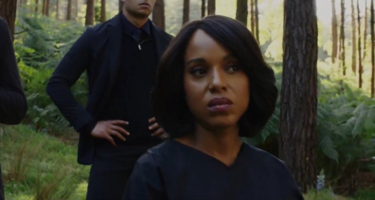 she’s fighting so hard not to show those teeth i just know it