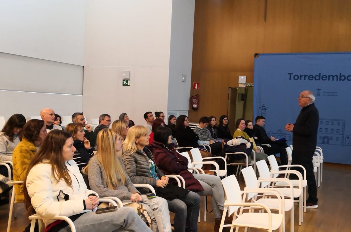 📝El Centre d'Estudis <a href="/Sinibalddemas/">Centre d'Estudis Sinibald de Mas de Torredembarra</a> vol repetir el curs de professors "Conèixer #Torredembarra"
👉A la primera edició hi han participat 40 docents
➡️ona-latorre.cat/news/el-centre…