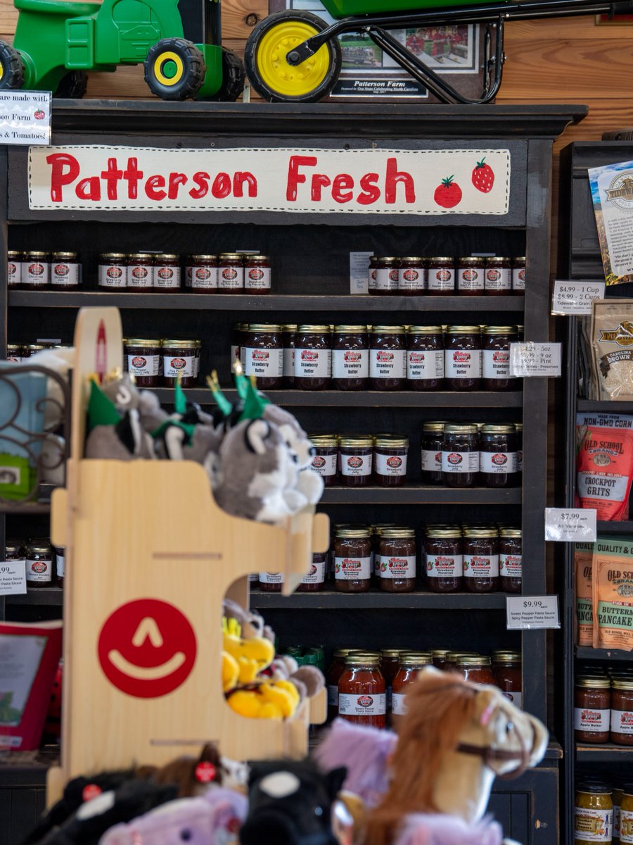 🛒 Our market is stocked with unique goodies!

From homemade jams and salsas to seasonal produce, it’s the perfect place to bring a taste of the farm home. Stop in this week and explore what’s fresh! 🌶️🍓

Monday – Friday: 9 am – 6 pm
Saturday: 10 am – 7 pm
Sunday: 10 am – 6 pm