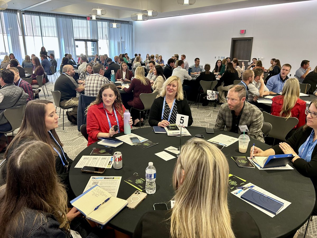 ICBA's tweet photo. Join the conversation!
How can leaders model curiosity and continuous learning in their day-to-day work?
#LEADFWD https://t.co/2JTZCyXZdg