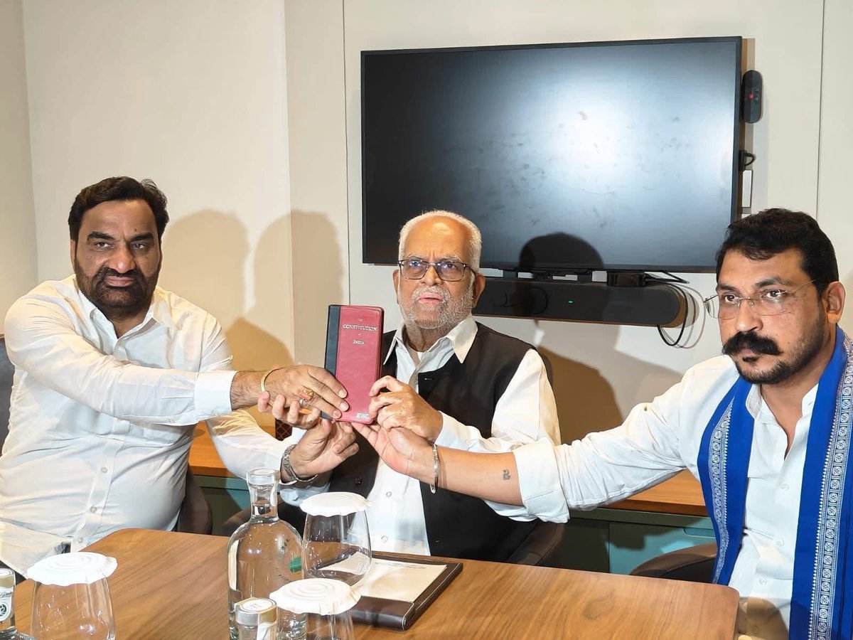 Ashokrlpnokha's tweet image. हनुमान बेनीवाल और चंद्रशेखर आजाद ने इंडिया गठबन्धन के उपराष्ट्रपति उम्मीदवार को दिया समर्थन….
@hanumanbeniwal @BhimArmyChief
#VPElection