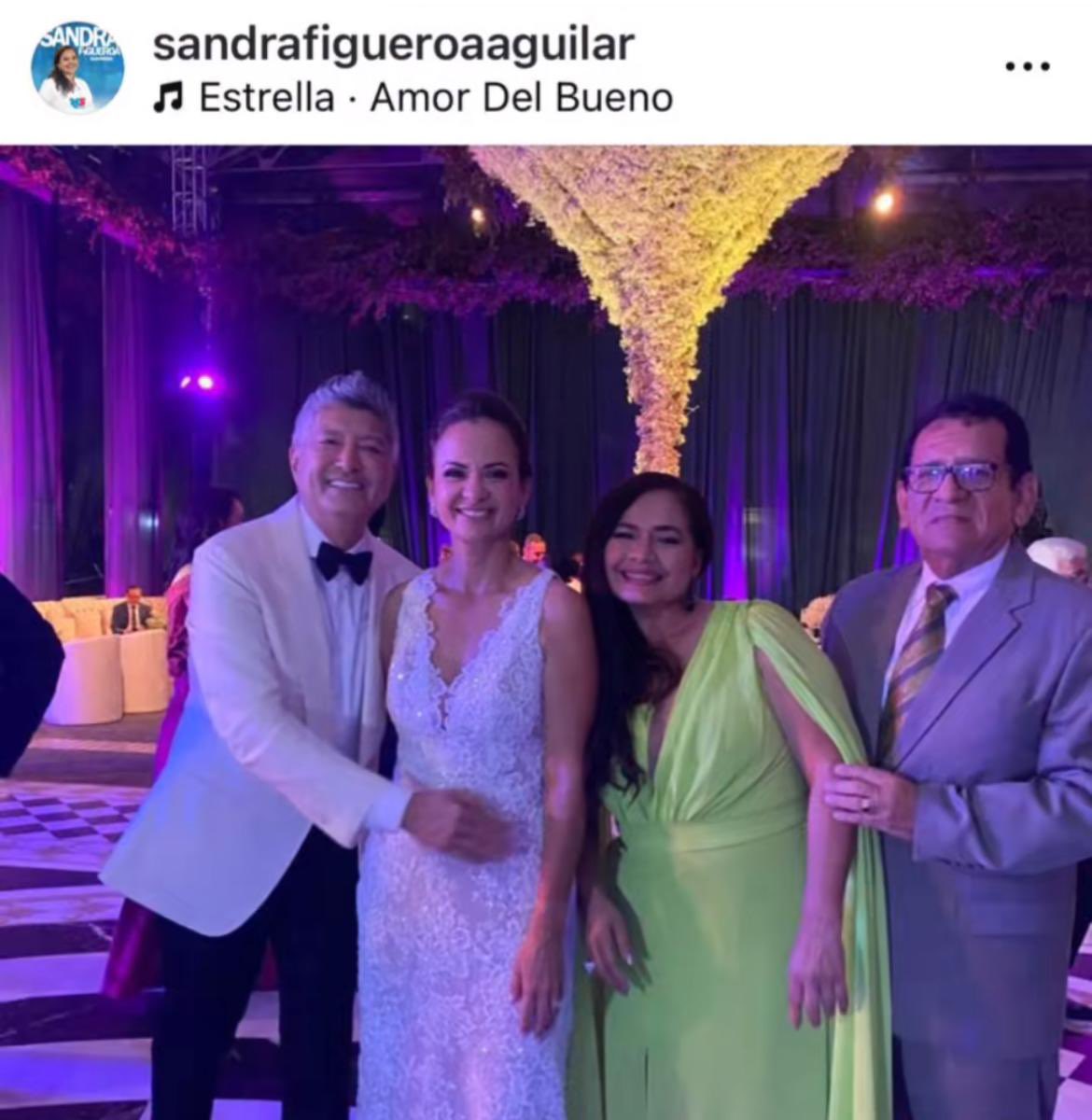 lahistoriaec's tweet photo. Antecedentes penales. Pompello Álava Vélez, asesor legislativo nivel 1 de la asambleísta correísta de Guayas, Sandra Figueroa, es uno de los procesados en el caso por peculado que se sigue en contra de los ex alcaldes de Durán, Alexandra Arce y Dalton Narváez. Por ser de la tercera edad, se salvó de la prisión preventiva y sigue en la Asamblea.