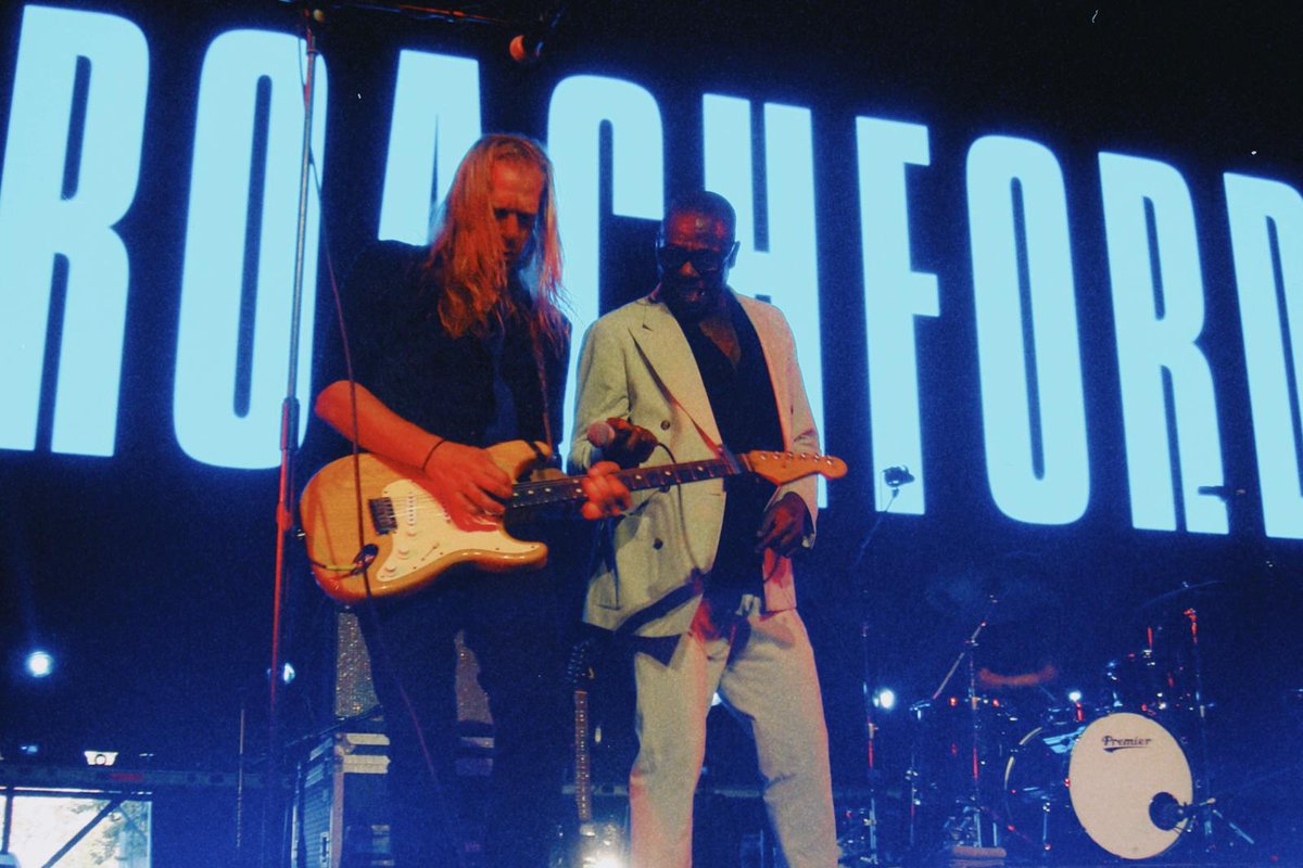 roachfordmusic's tweet photo. We had such a great time at Retrospective Festival this weekend, it was a perfect way to close out the summer festival season!
Thank you to everyone who had a chance to come and see us this summer, it was so lovely! https://t.co/esf2bRkJ5H