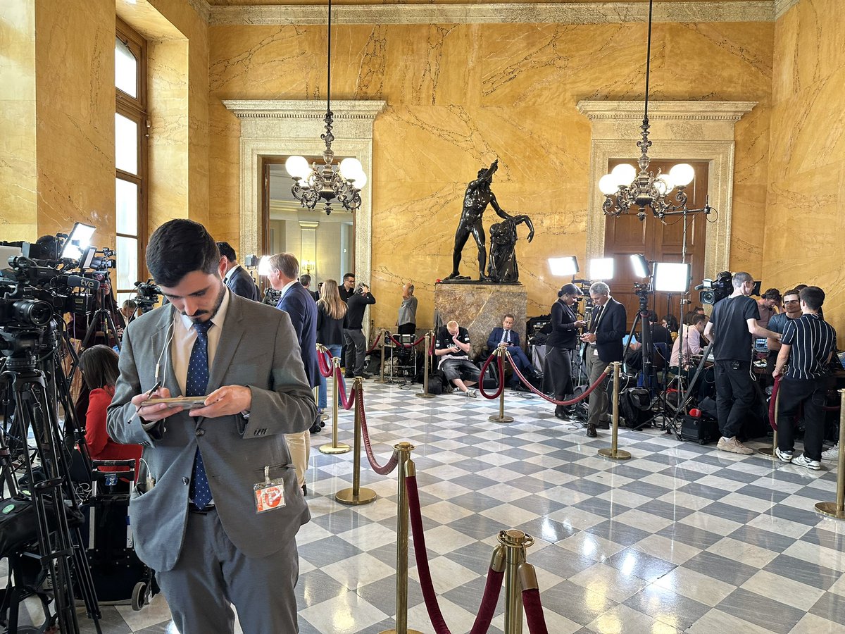 Waiting for another government to be voted out in #France 🙄 - which is likely to throw the country into even more political turmoil, as France desperately needs to reduce its debt but no-one seems to know how to go about it..