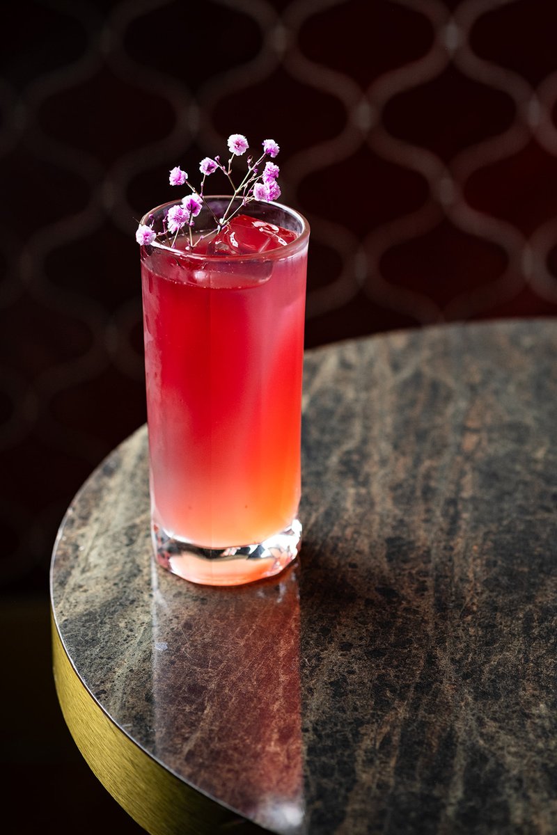 Got the Monday blues? An after work drink is always a good idea🥂

For bookings-bit.ly/4nb08uz