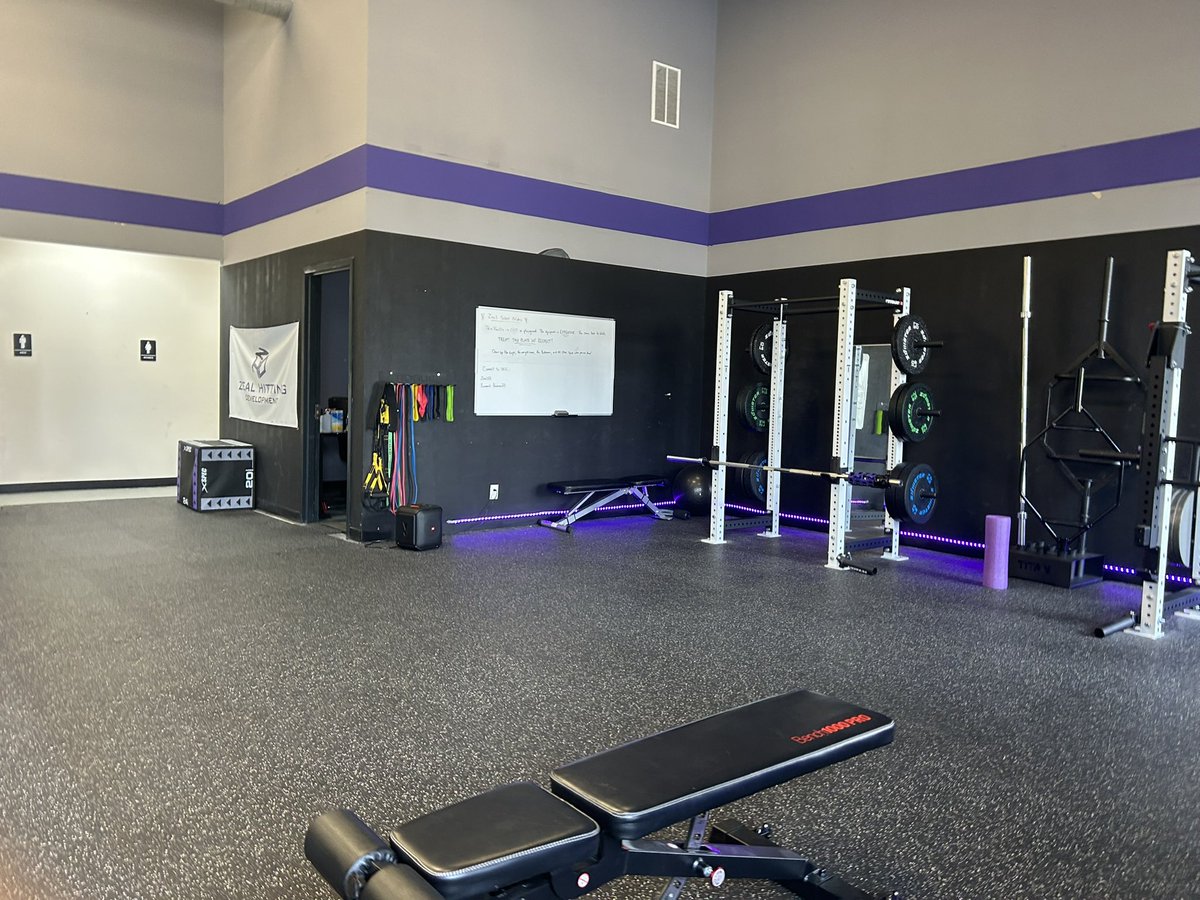 The momentum is CRAZY‼️

A lot of behind the scenes work no one sees… I kinda like it that way.

Doesn’t matter though. 

Head down, Keep Going 📈