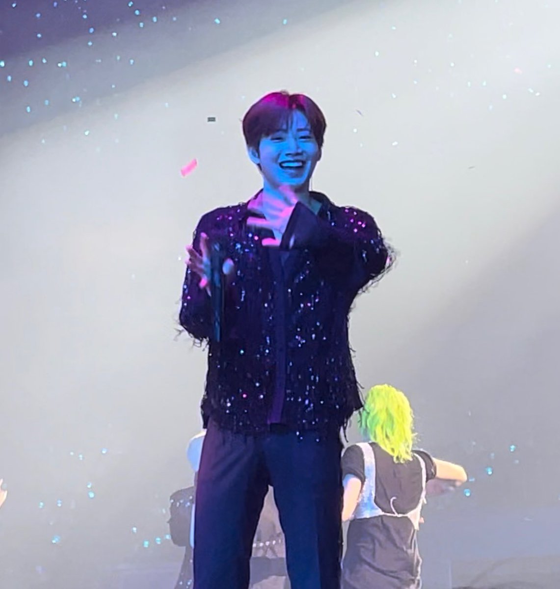 happy na birthday pa, kim junkyuuu 🤍🤍🤍

#25StellarYearsWithJunkyu
#준규는_트메의_영원한_원더랜드
＃ジュンギュの笑顔にショッキングマックス