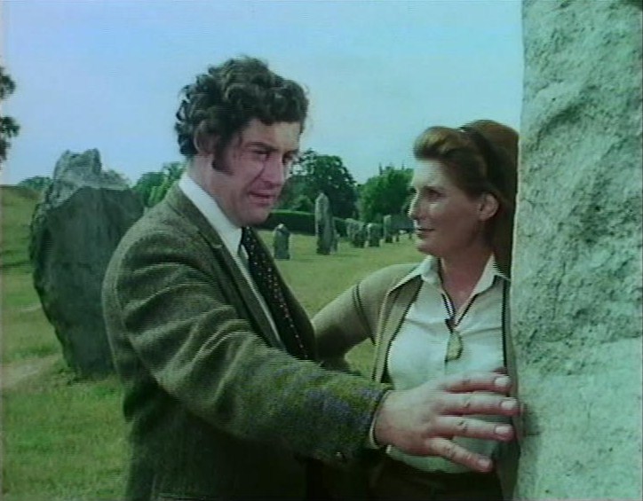 STROKE THE STONES! Two days to go till our Folk Horror show at <a href="/arcstockton/">arcstockton</a> with <a href="/Bob_Fischer/">Bob Fischer</a> and me! And tickets are selling fast!
There's still time for us to carve a megalith out of polystyrene for a stage prop...

Tickets: bit.ly/44Jh9EJ