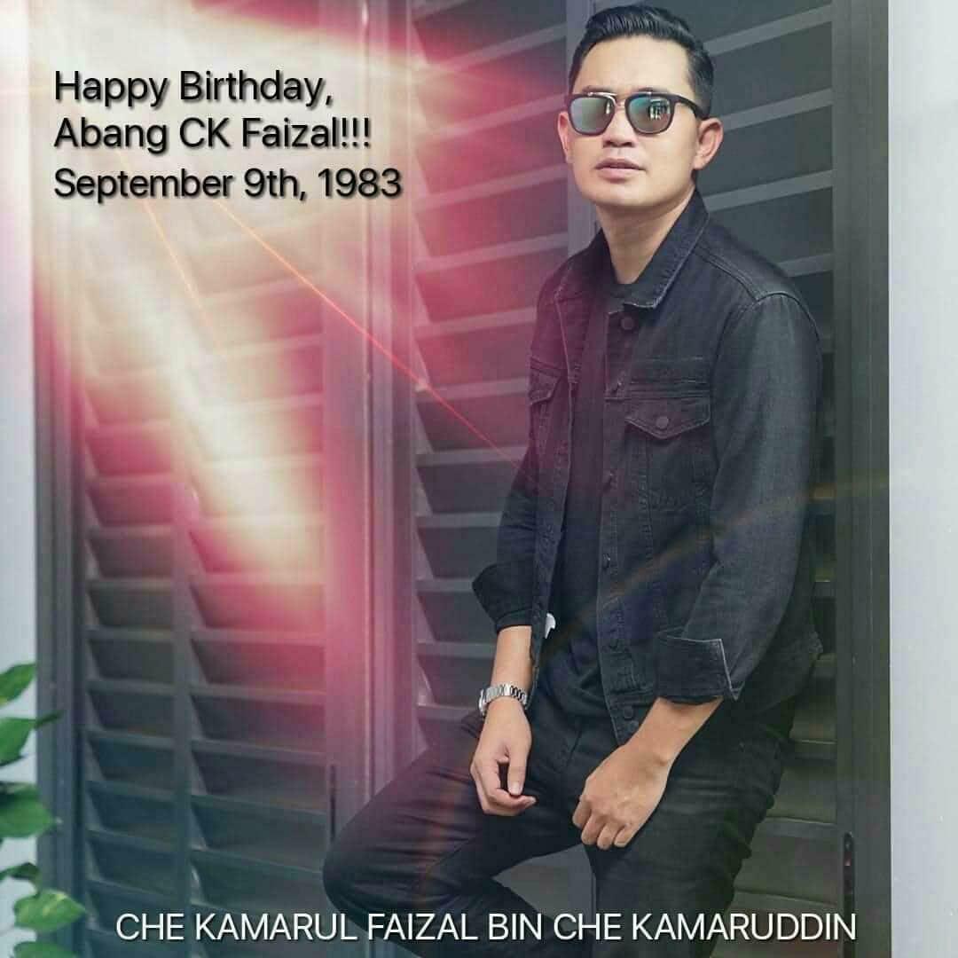 ImranDaud1993's tweet photo. Happy 42nd Birthday, Abang CK (@RealCkFaizal)!!! 🎉🎉🎉🎂🎂🎂🎊🎊🎊🎁🎁🎁🎈🎈🎈9️⃣🔹9️⃣🔹1️⃣9️⃣8️⃣3️⃣ https://t.co/q3hA1olrJW