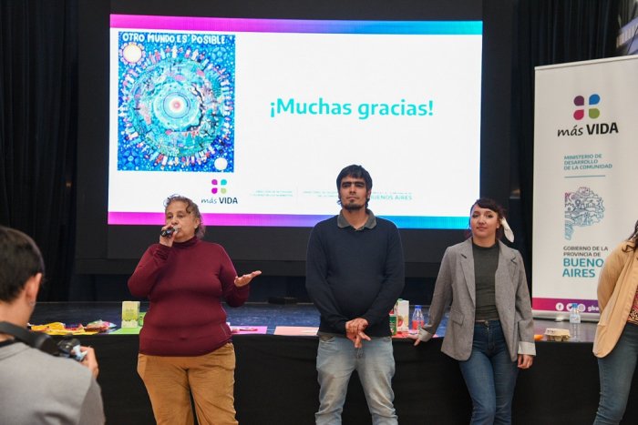 AgenciaComBA's tweet image. ‼️ Avanza el Curso de Formación en Promoción sobre alimentación saludable

agenciacomba.com.ar/avanza-el-curs…

#AlimentaciónSaludable #AxelKicillof @desarrolloyempleo #ComBA #TarjetaAlimentaria #IPS @Kicillofok  @provinciaba @andreslarroqueok #AndresLarroque #programaMásVida #Masvida