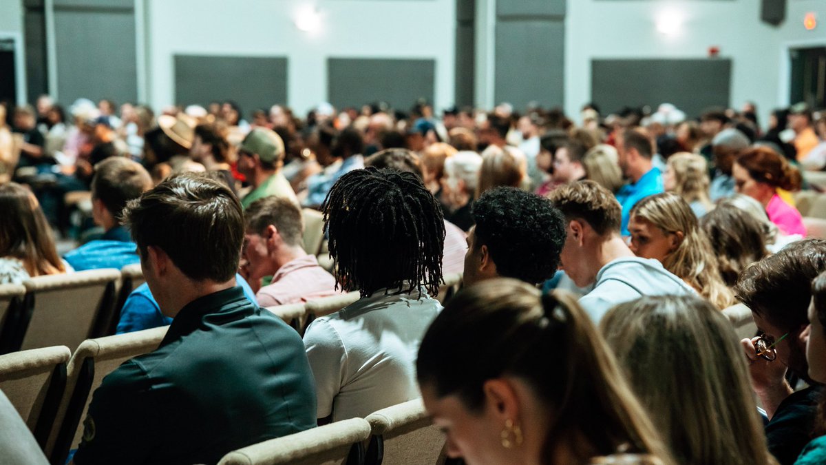 Reallifemacon's tweet photo. We are so grateful you made the time to be at RealLife this Sunday! Don’t forget to unplug and spend time with Jesus this week! If Jesus rested, so will we! We love you RL! 🤟 https://t.co/2xZKBE6BGJ