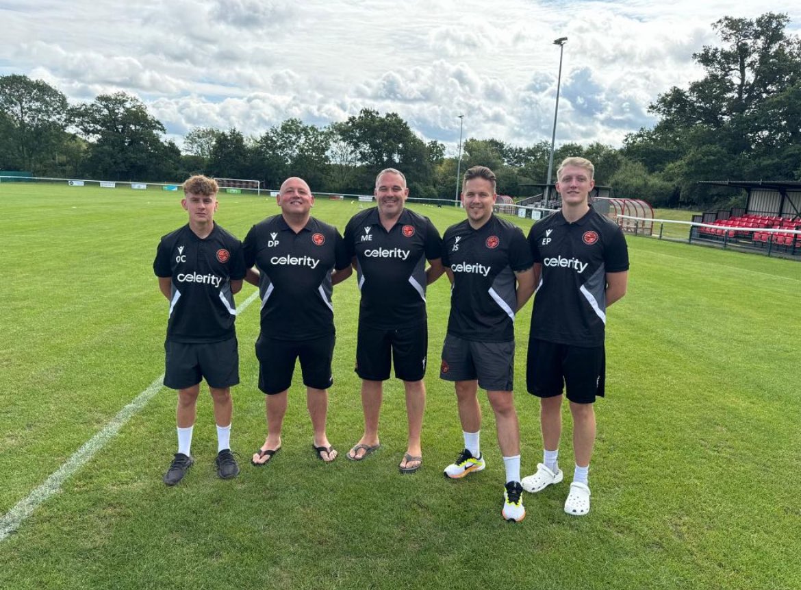 <a href="/WokinghamTownFC/">Wokingham Town FC</a> are looking for a physio to join us on match day and training nights 🤝

Paid role ✅

Reach out for a chat 🤝

<a href="/_oscarcrowley/">Oscar Crowley</a> <a href="/DPurbrick/">Darren Purbrick</a> <a href="/matteggleston76/">matt eggleston</a> <a href="/JackMullan8/">Jack Mullan</a>