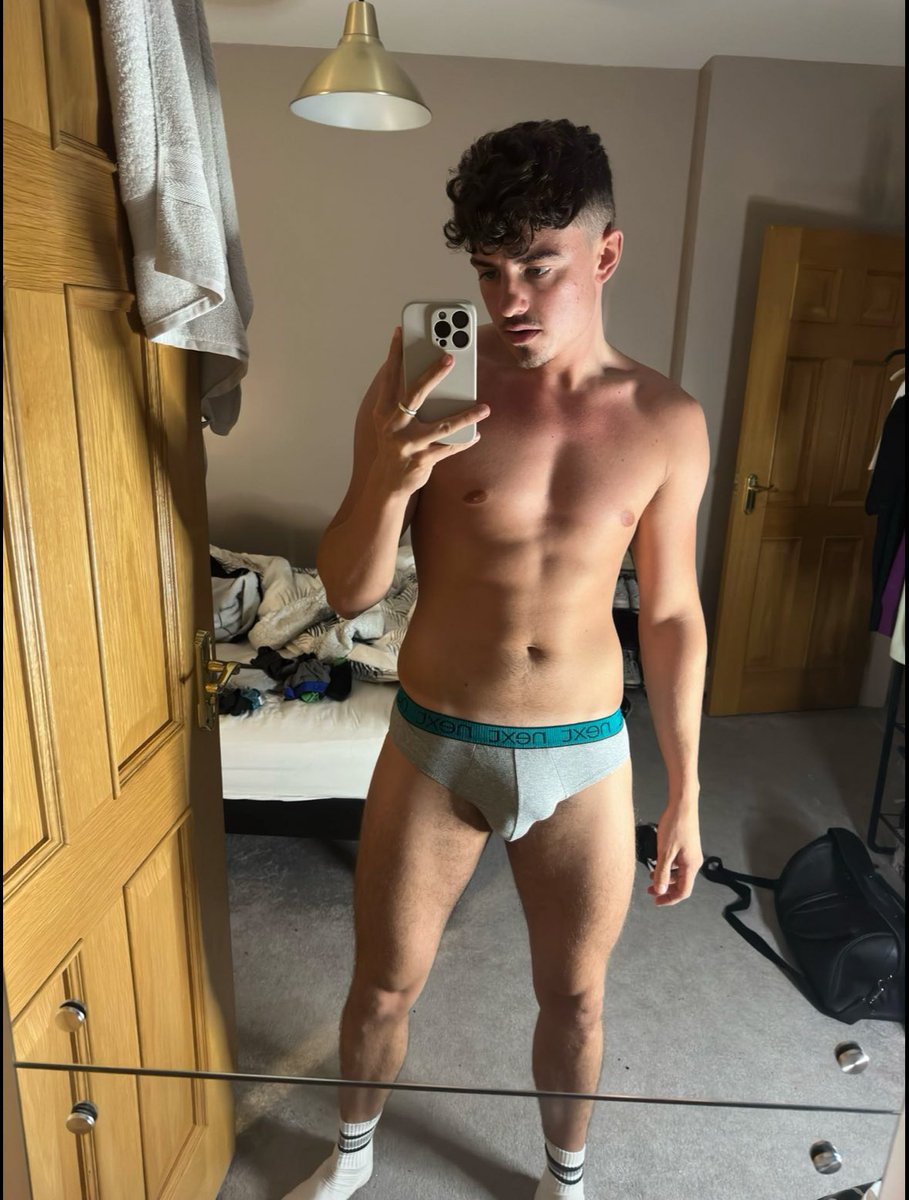 Reshare so I can follow you back 😈

50% OFF 🔥