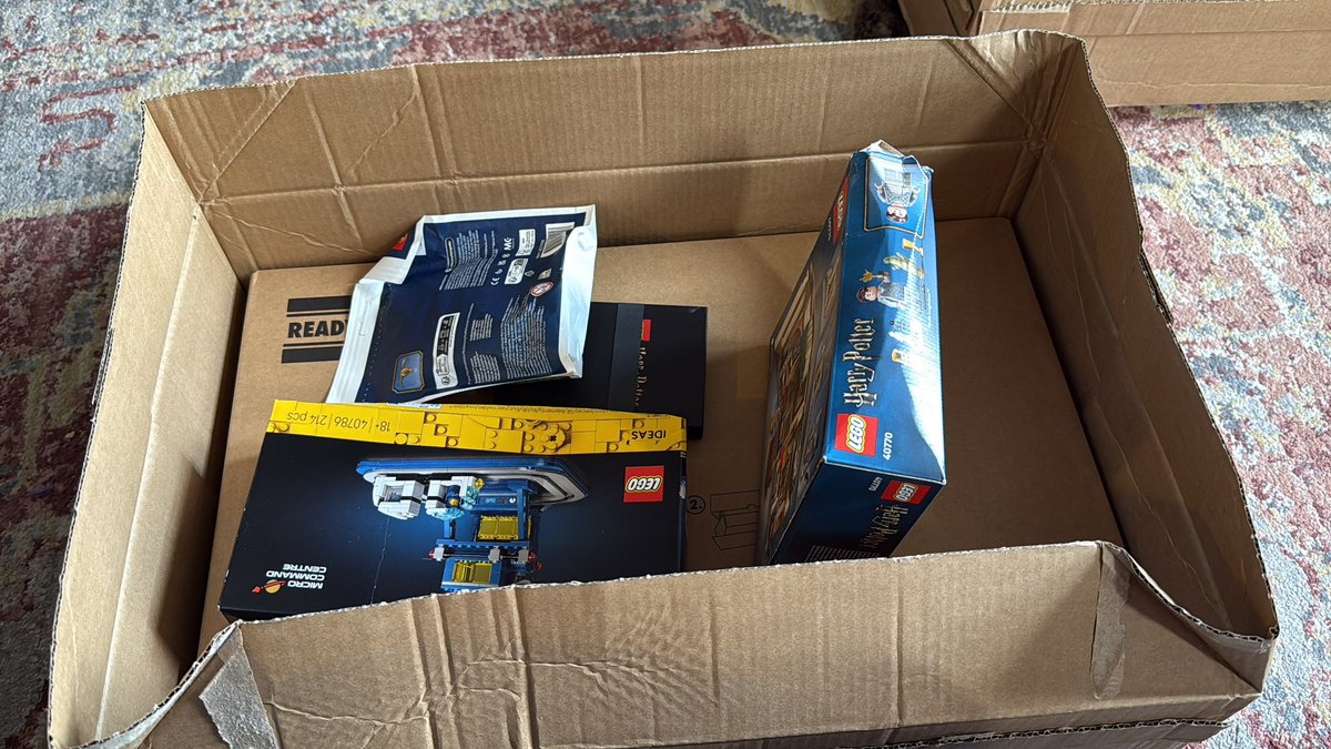 T0350X's tweet photo. @LEGO_Group please contact me. My DPD delivery wasn’t delivered on Friday and arrived today damaged. As a collector I need the boxes to be intact. https://t.co/Kod1mgt9DJ