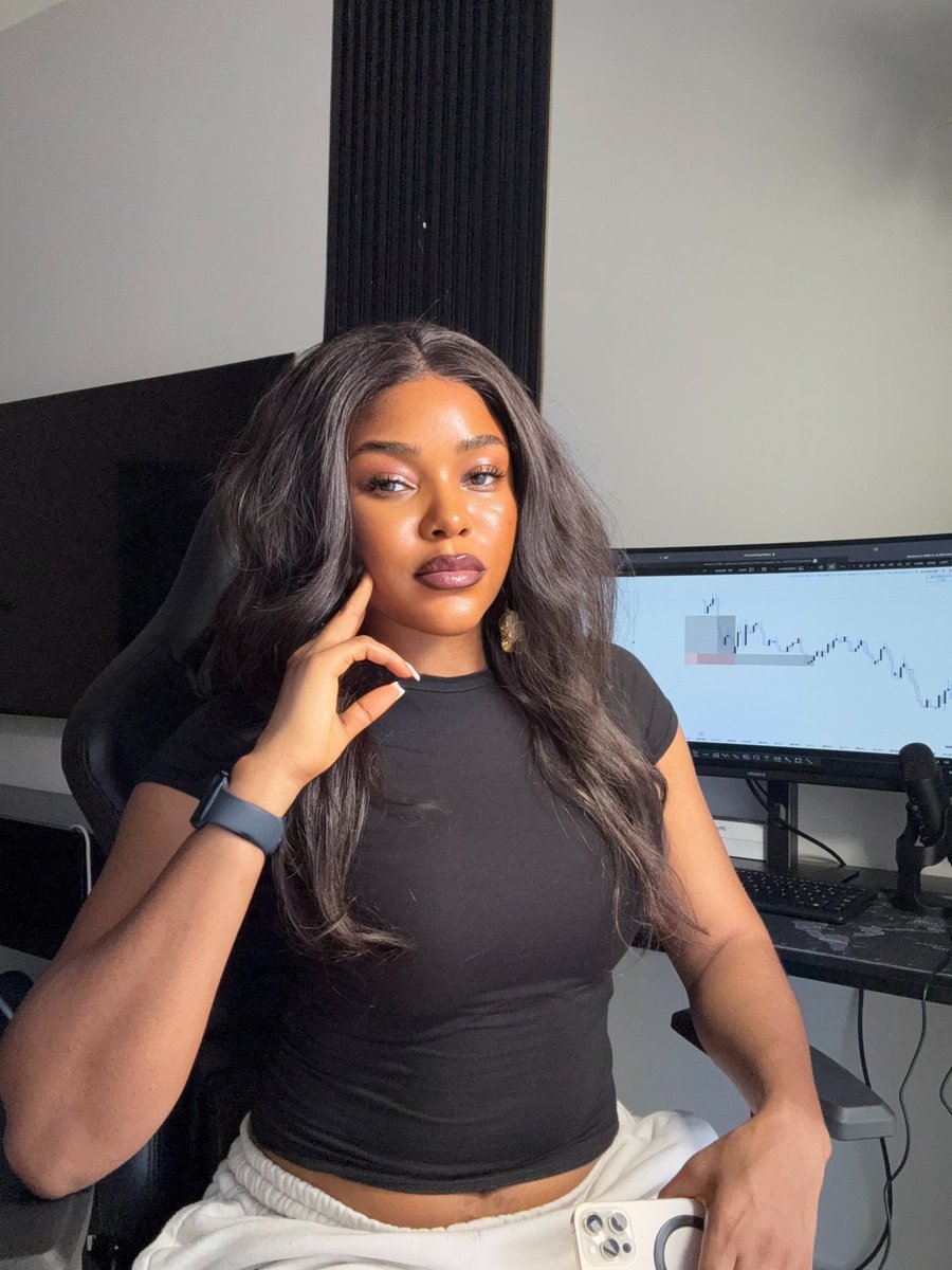 tradernancyy's tweet image. It’s Monday, a new trading week.📈
My advice?
Go hard or go home.🚀
Just don’t blow your account tho 🤭