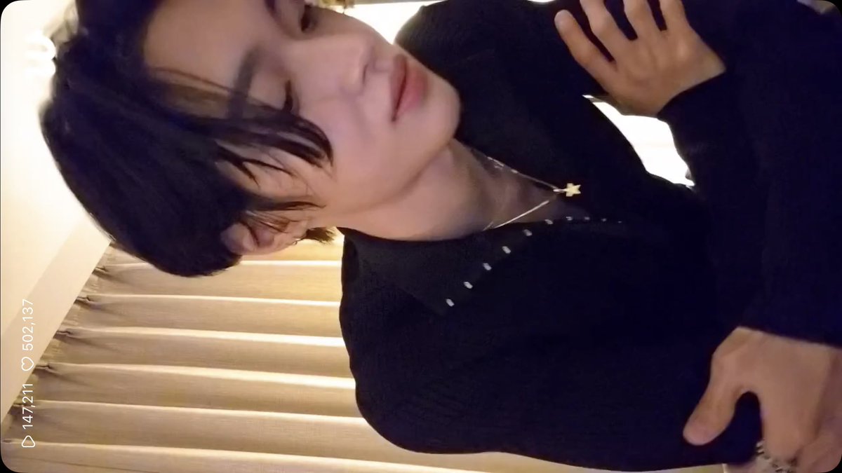 blackb1n's tweet photo. 얼굴이 잼컨이라 오늘 원빈라방도 재밌어꾸마 🙂‍↕️🙂‍↕️ https://t.co/KAUIHZOTA4