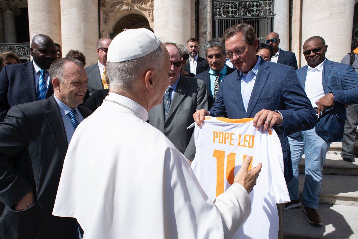 wesruckerTBA's tweet photo. Damn.

Tennessee busting out the pope cannon this week.

FWIW, these pics are real. https://t.co/kVOw0Uimdj