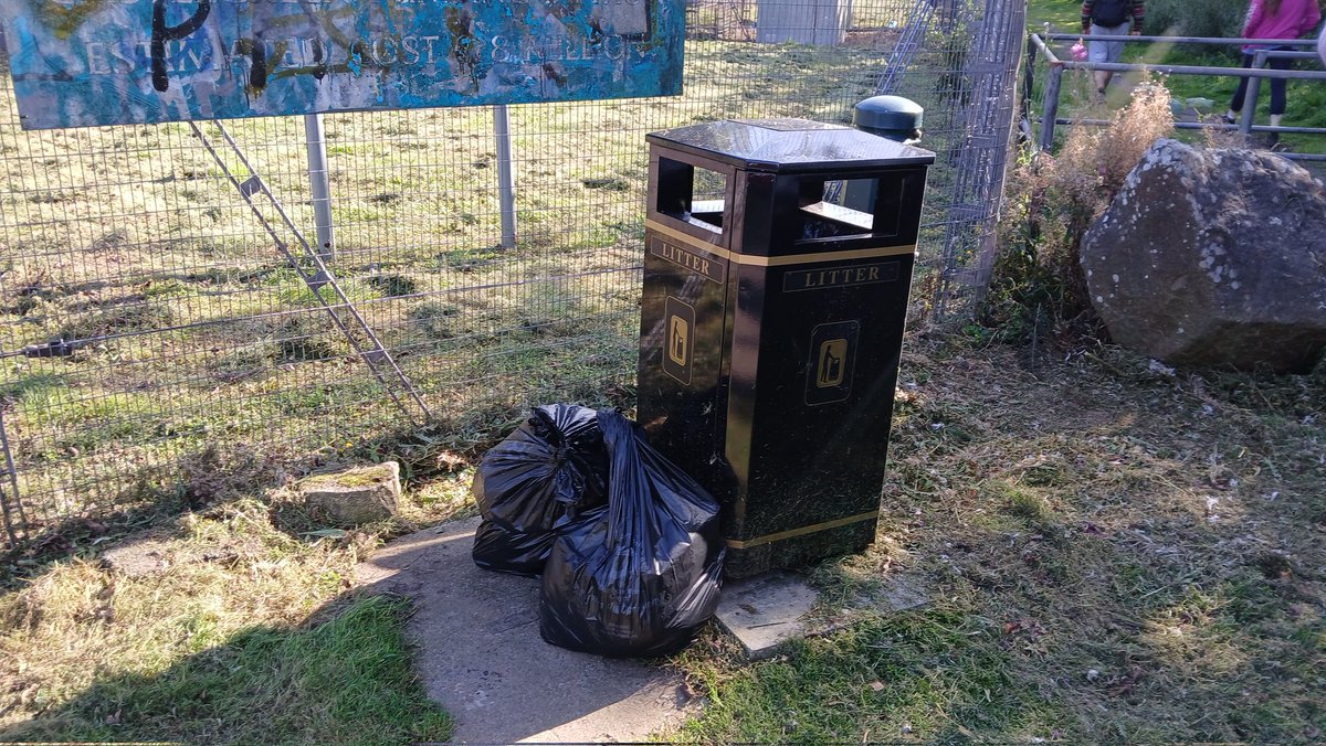 AlistairFergu11's tweet photo. 7 bags from Leven & Clyde shores today, still got 2 tyres to remove too.
#litterpicking #litter #litterfree #Cleanup #ReportingLitter #keepbritaintidy #LeaveNoTrace
#KeepScotlandclean #KeepScotlandtidy
#Scotlandisbeautiful #Dontbeatosser #OneMillionBags https://t.co/Un77iUHiM9