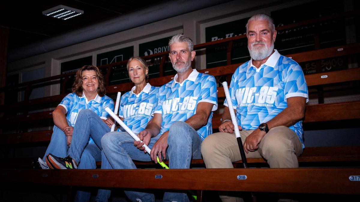 WarbergIC's tweet image. Vad är erat betyg på vårt retroställ, 1-10! 💙🔥
____________
#viärwarberg