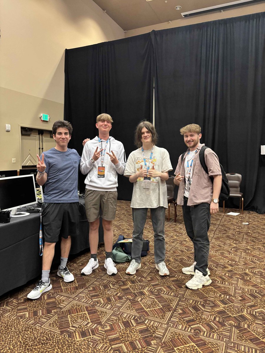 Hypernova★◠° tweet media