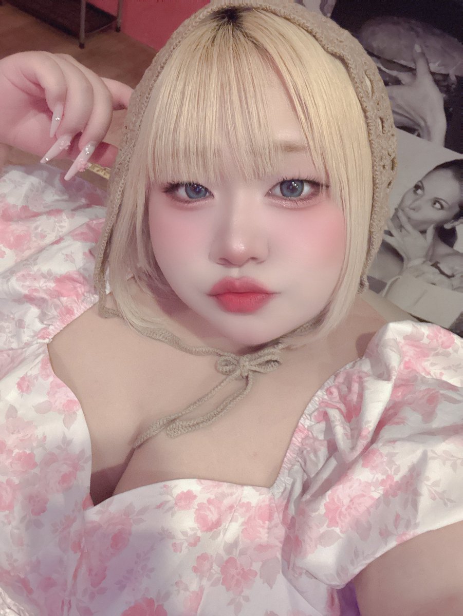 dodeka_princess's tweet photo. 大阪ミナミ宗右衛門町にある

らぽっちゃぽっちゃの 【白玉 かれん】です

Twitterはじめたにゃーん😸

 #ぽっちゃり女子 
 #ぽっちゃり好きさんと繋がりたい 
 #ぽっちゃり女子と仲良くなりたい 
 #みけぽ女子
 #みけぽ好き男子と繋がりたい https://t.co/nFwTZ8TZsg