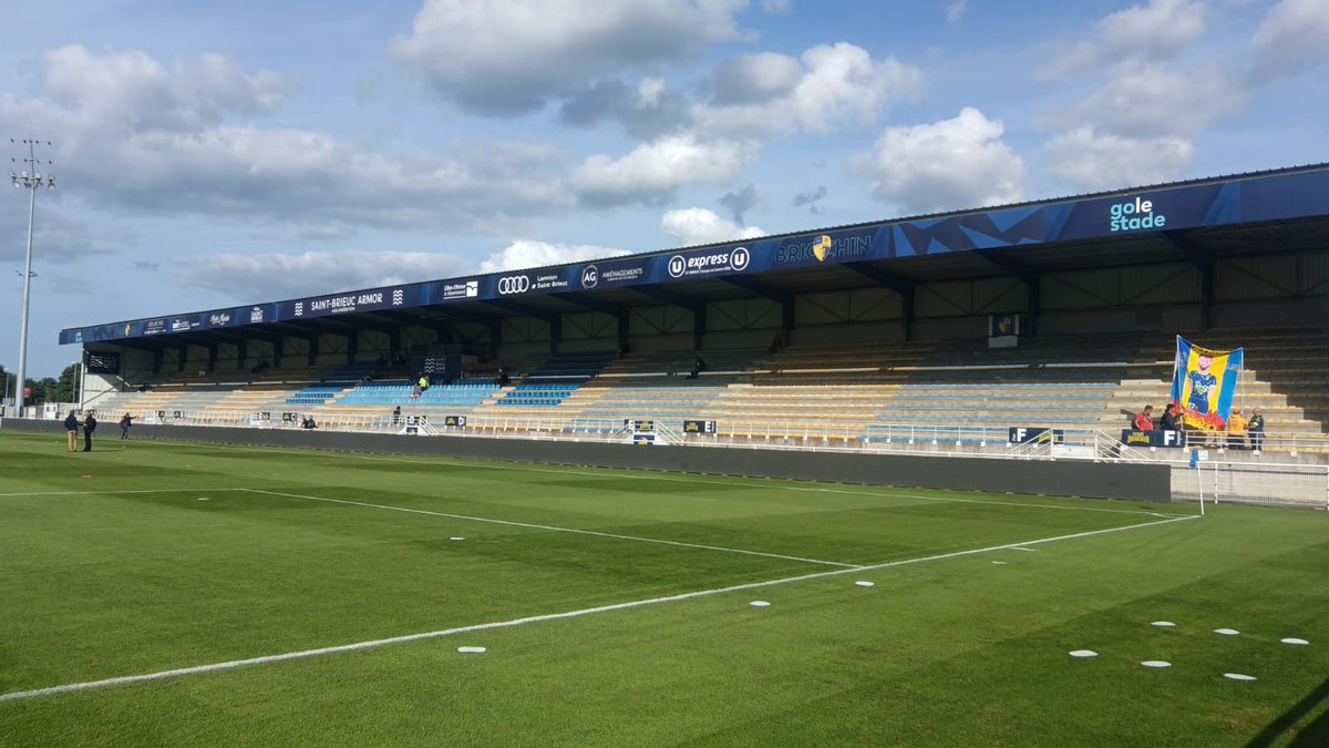 SectionTrith's tweet image. La Section représentée à Saint-Brieuc 🌊