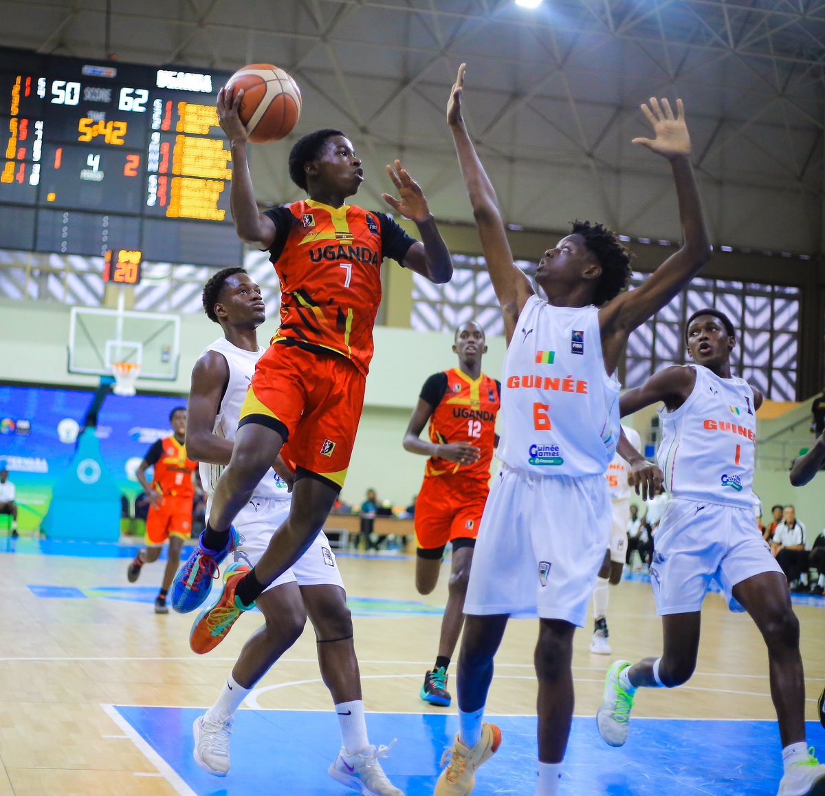 FubaYouthMini's tweet image. The numbers vs Guinea 🇬🇳 📊
Pierre 13pts 19rebs 2stl
Shammah 14ast 10rebs 3stl
Adarius 7pts 7reb
Rugaaju 6pts 6rebs
Ssenyonjo 13pts 6rebs 3ast